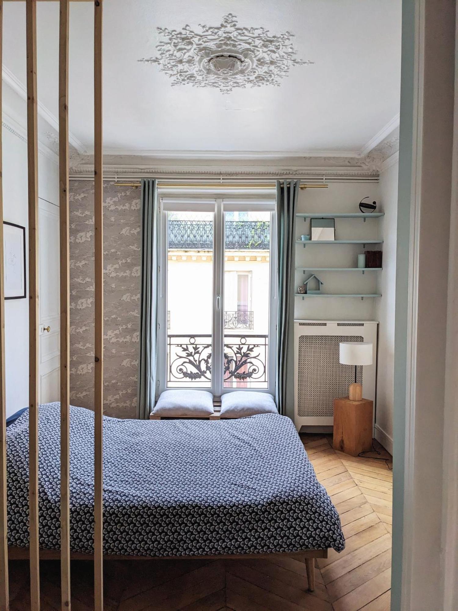 Typiquement Parisien Proche De Gare Du Nord Appartement Parijs