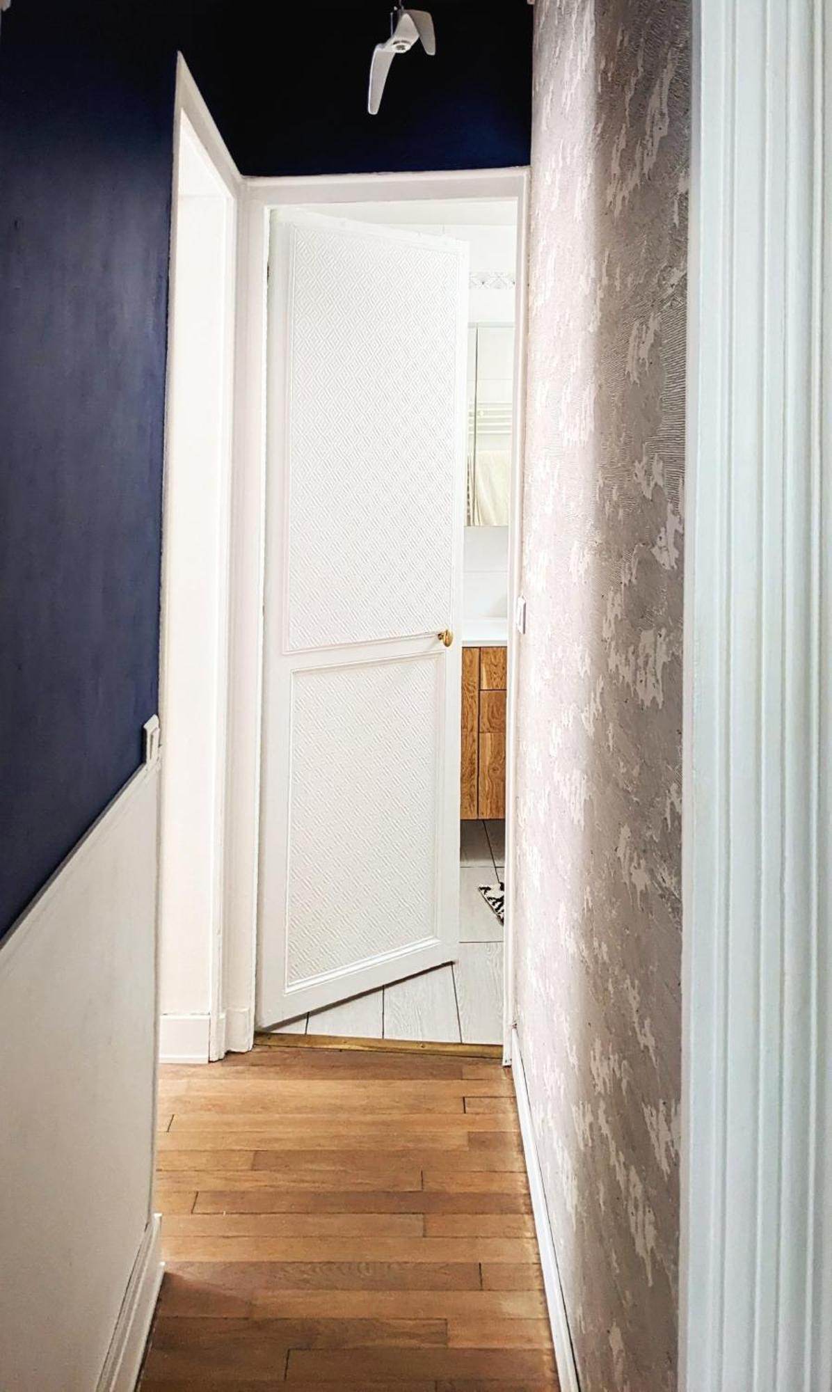 Appartement Typiquement Parisien Proche De Gare Du Nord